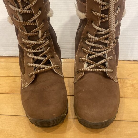 BANFF TRAIL Brown Suede like lace up side zipper water resistant - Picture 9 of 16